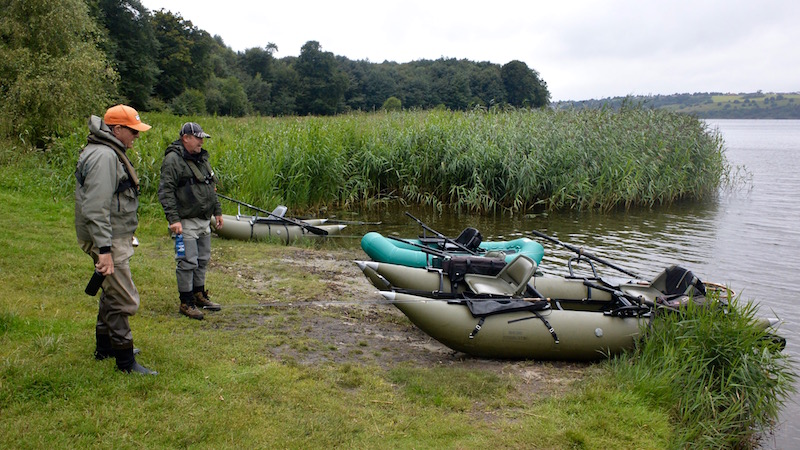 160813 ornedalen kim john pontoons
