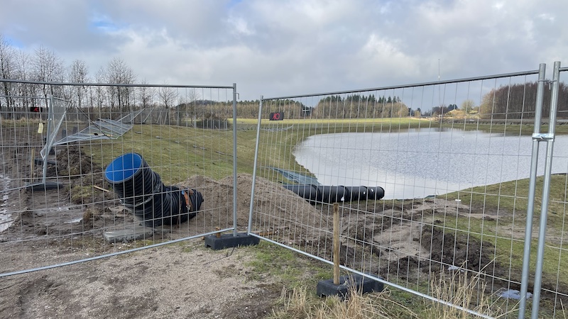 Regnvandsbassin ved Hans Geigers Vej